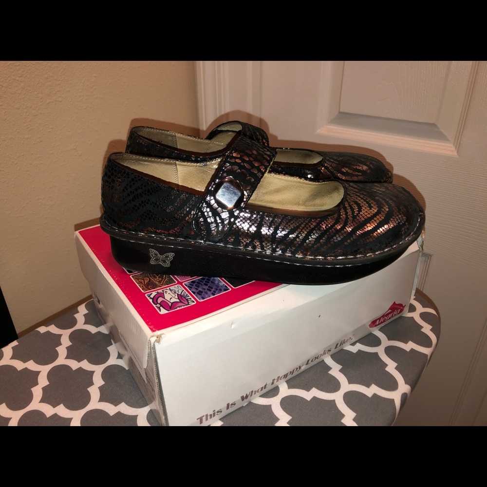 Women’s Allegra Shoes- Paloma Onyx Jungle